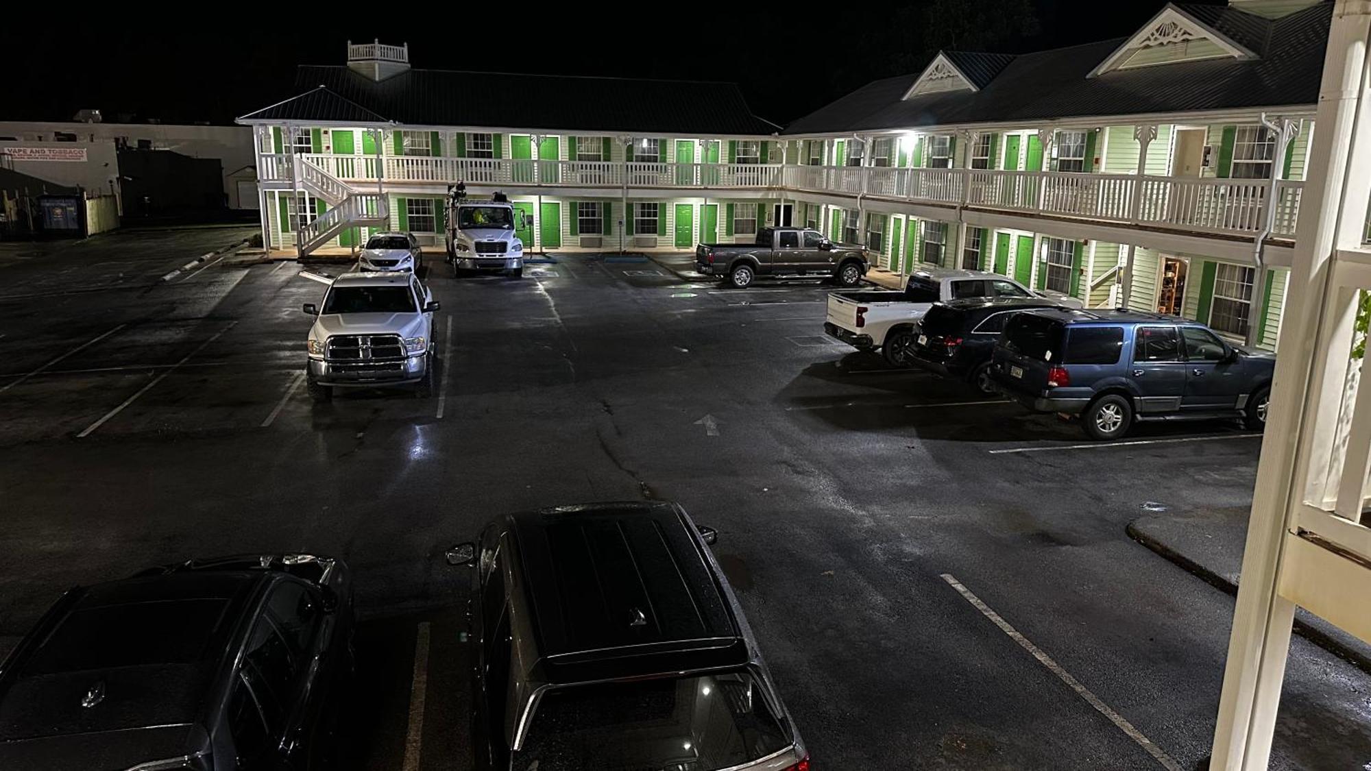 Key West Inn - Chatsworth Екстериор снимка