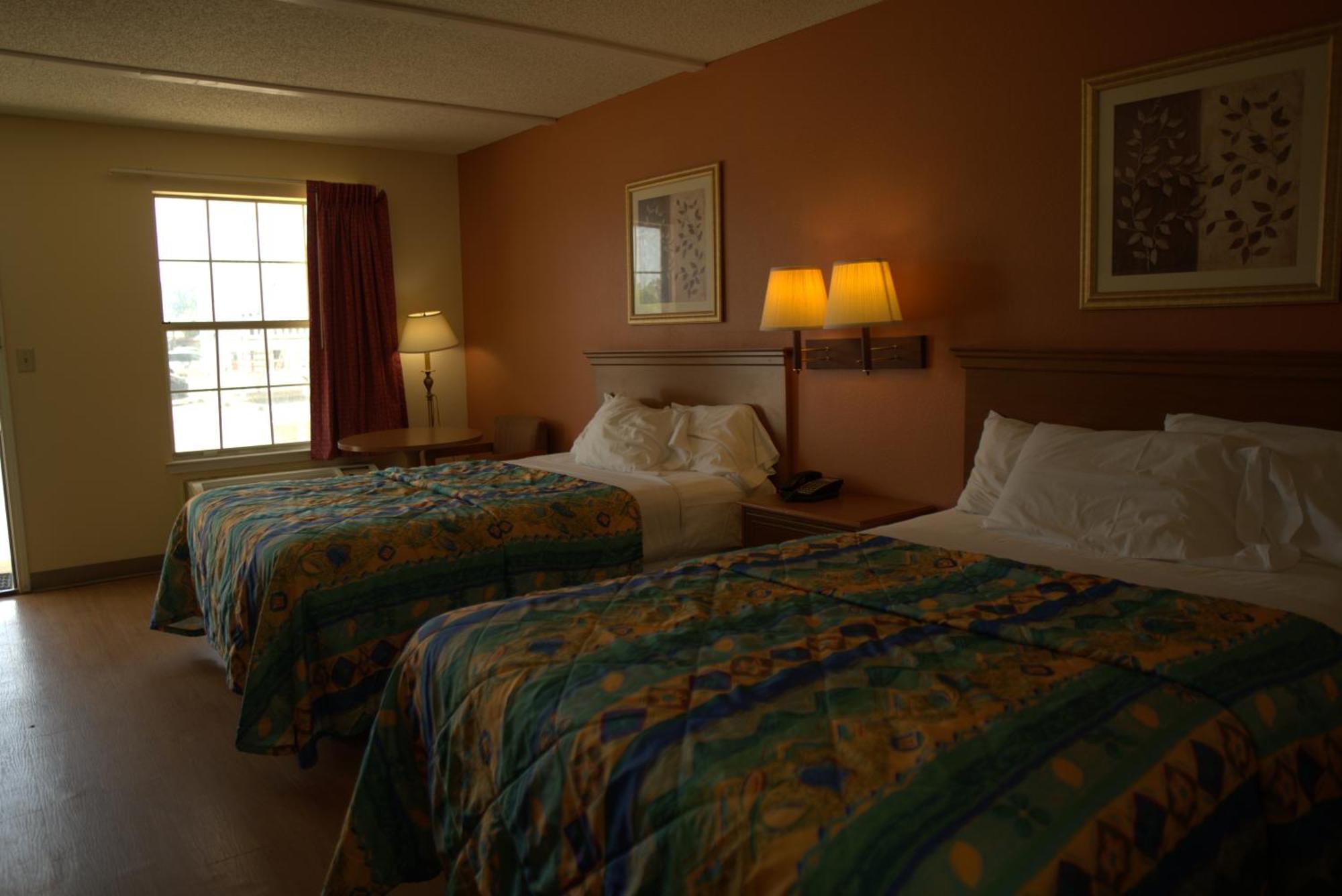 Key West Inn - Chatsworth Екстериор снимка
